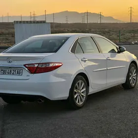 Toyota Camry 2016