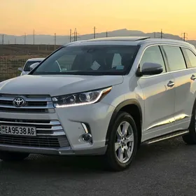 Toyota Highlander 2017