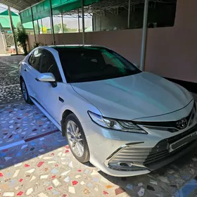 Toyota Camry 2023