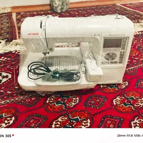 Janome 200e