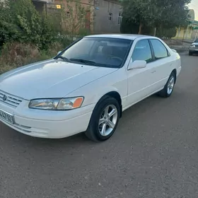 Toyota Camry 1998