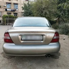 Hyundai Sonata 1996