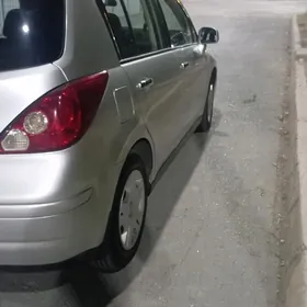 Nissan Versa 2009