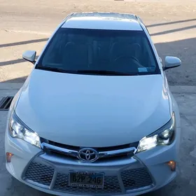 Toyota Camry 2017