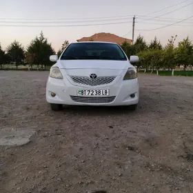 Toyota Yaris 2010