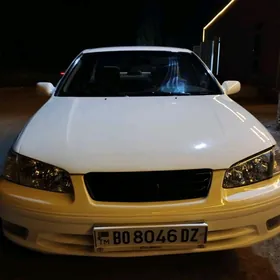 Toyota Camry 2000