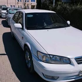 Toyota Camry 2000