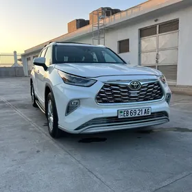 Toyota Highlander 2020