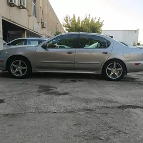 Infiniti I30 2001
