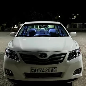 Toyota Camry 2010