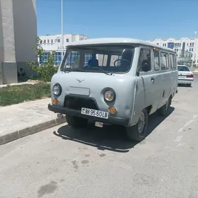UAZ 2206 2000