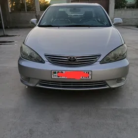 Toyota Camry 2004