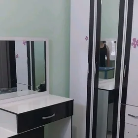 трюмо и шифонер