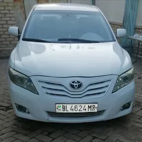 Toyota Camry 2010