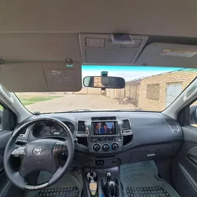 Toyota Hilux 2011