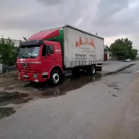 Mercedes-Benz ACTROS 3331 2000