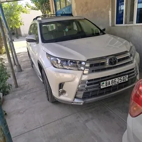 Toyota Highlander 2017