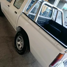 Nissan Navara 2007