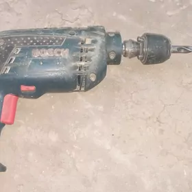 BOSCH drel