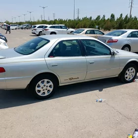 Toyota Camry 2001