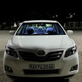 Toyota Camry 2010
