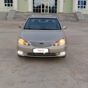 Toyota Camry 2004