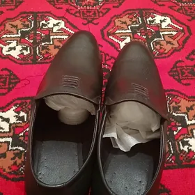 Kōwüş