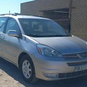 Toyota Sienna 2004