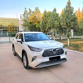 Toyota Highlander 2020