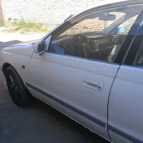 Toyota Carina 1993
