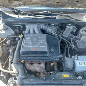 Toyota Avalon 2001