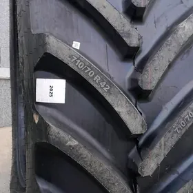 Traktor 710/70R42 650/85R38