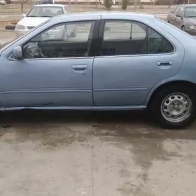 Nissan Sunny 1994