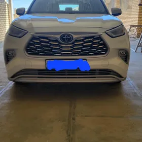 Toyota Highlander 2020