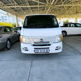 Nissan Urvan 2008