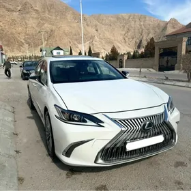 Lexus ES 350 2019