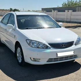 Toyota Camry 2004