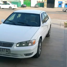 Toyota Camry 2000