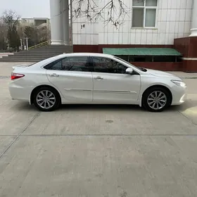 Toyota Camry 2016