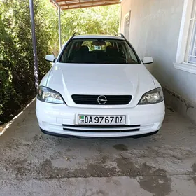 Opel Astra 2004
