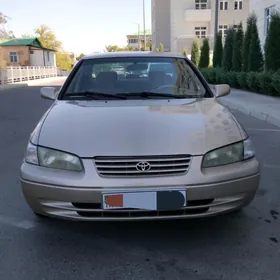 Toyota Camry 1997