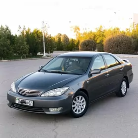 Toyota Camry 2004