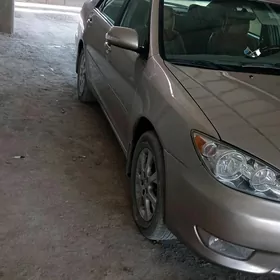 Toyota Camry 2004