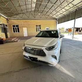 Toyota Highlander 2022