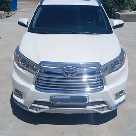 Toyota Highlander 2016