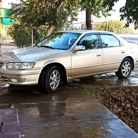 Toyota Camry 2000