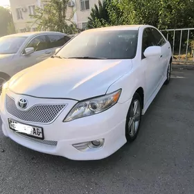 Toyota Camry 2011