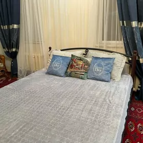 кровать