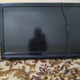 VESTEL televizor 43