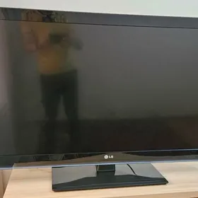 Телевизор LG42